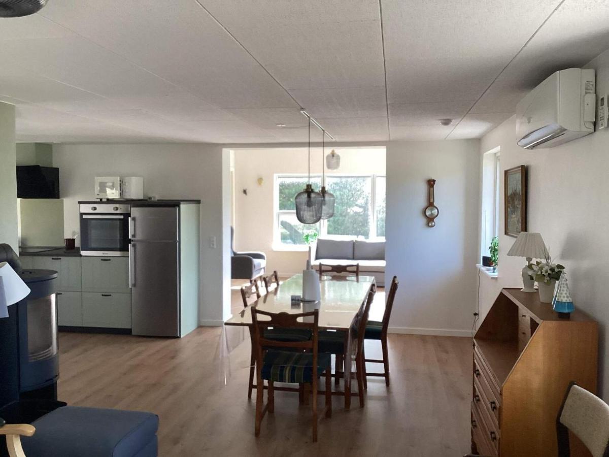 Holiday Home Blavand IV ภายนอก รูปภาพ